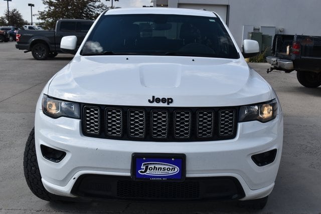 Used 2018 Jeep Grand Cherokee Altitude with VIN 1C4RJFAG2JC312887 for sale in Laramie, WY