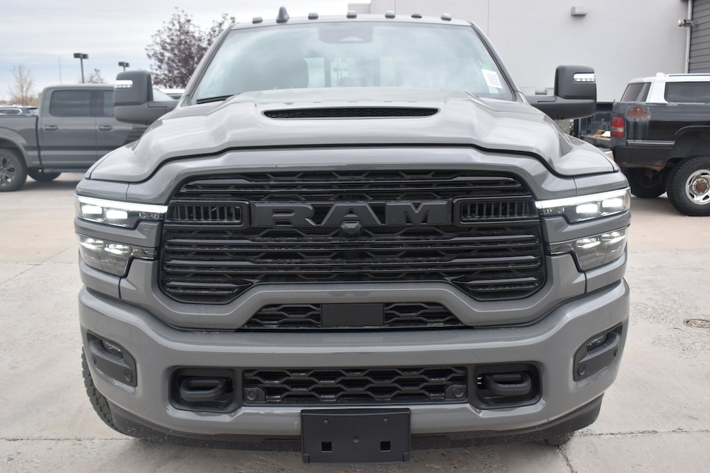 New 2026 Ram 3500 LARAMIE CREW CAB 4X4 8' BOX Pickup