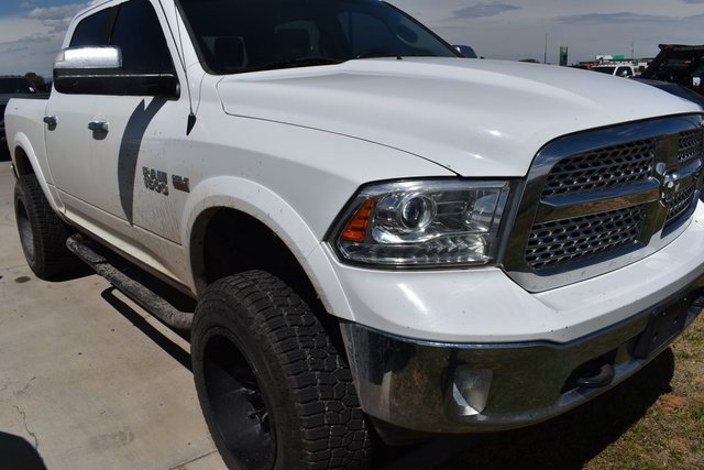 2016 Ram 1500 Laramie photo 3