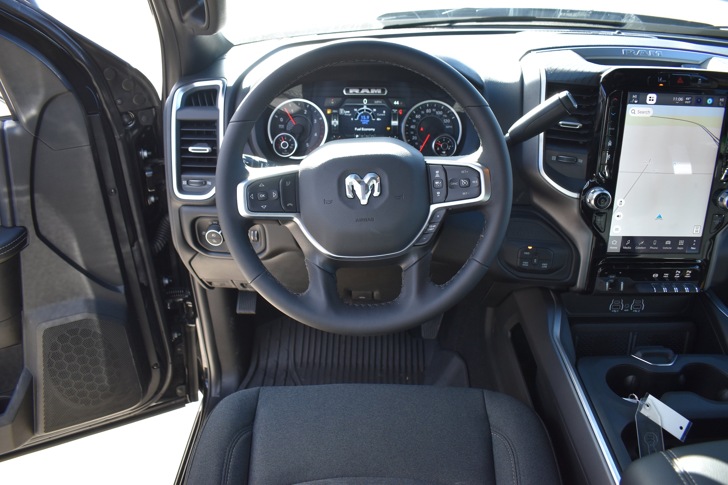 2026 RAM 2500 Big Horn - Photo 18