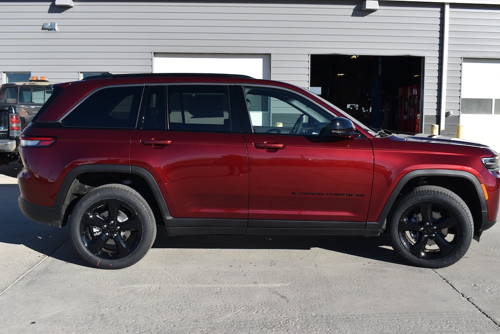 New 2026 Jeep Grand Cherokee LIMITED 4X4 Sport Utility