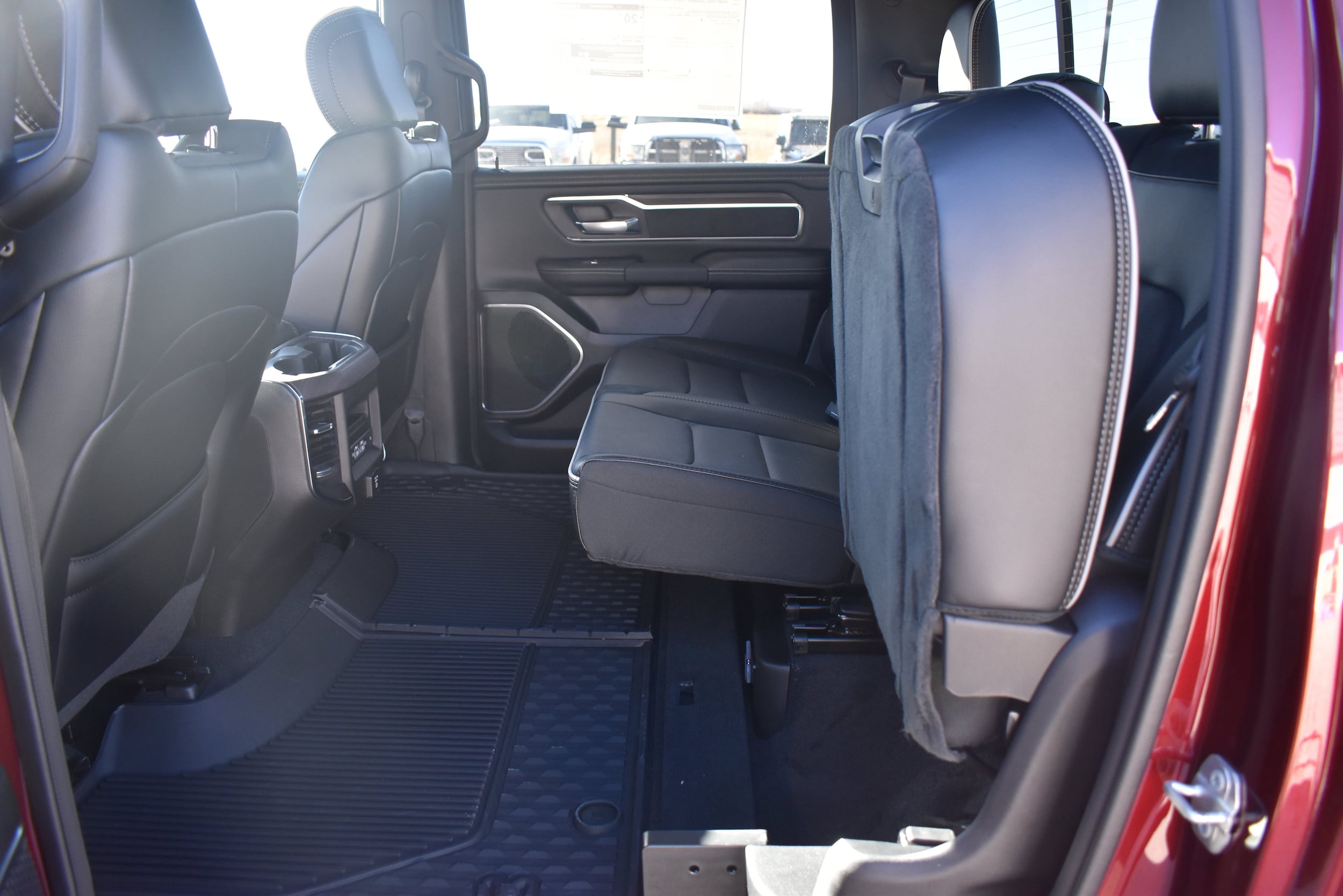 2026 RAM 1500 Laramie - Photo 23