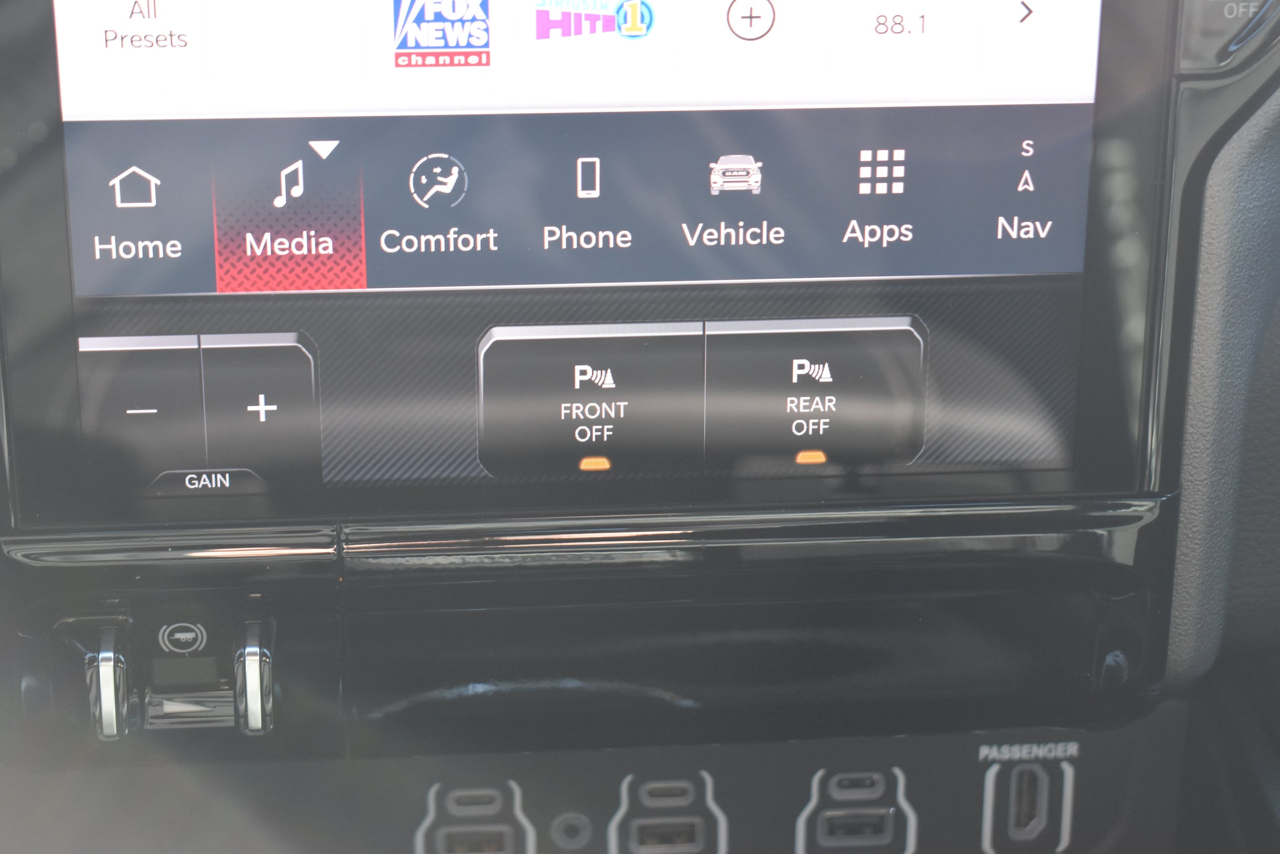 2026 RAM 1500 Rebel - Photo 29