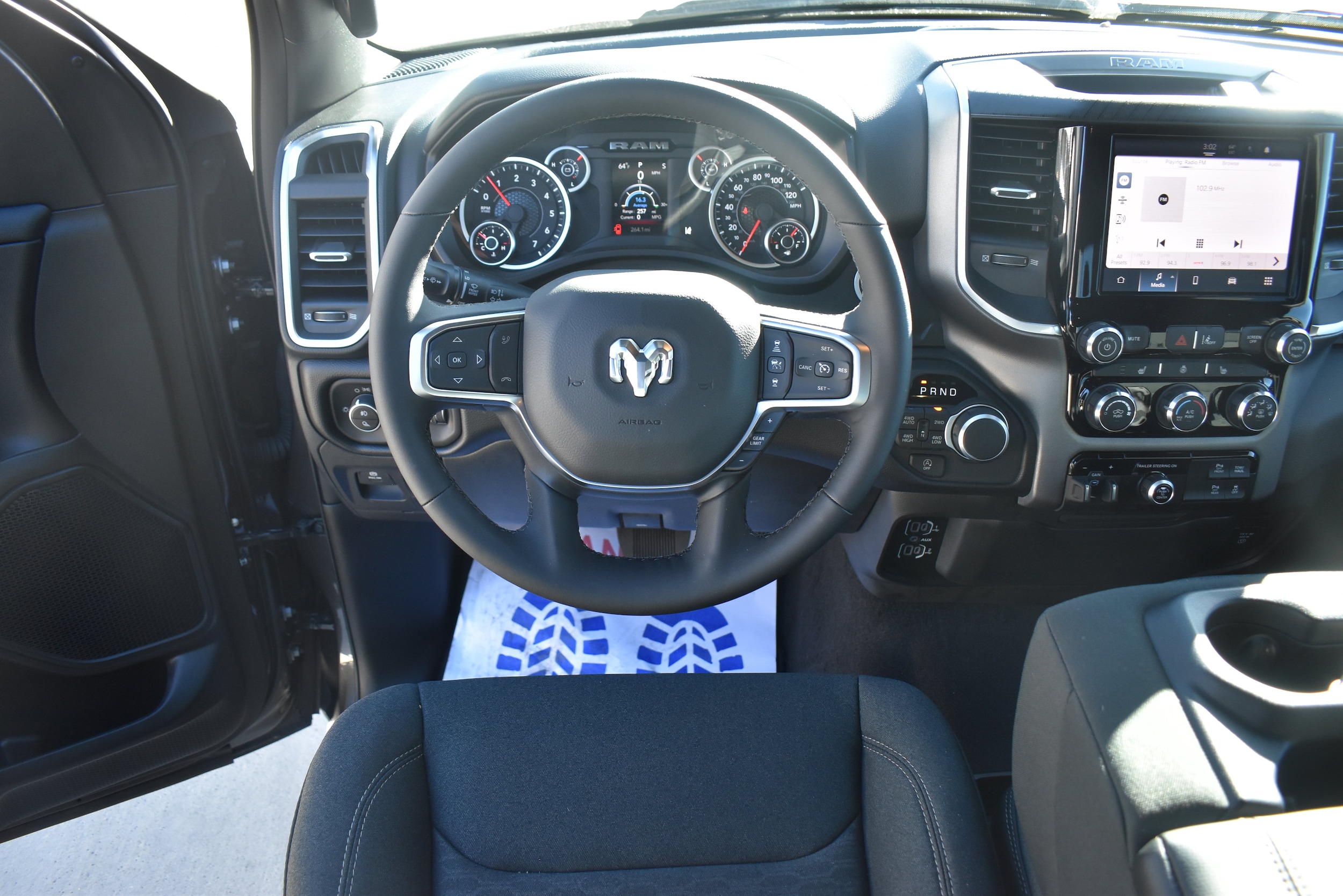 2026 RAM 1500 Big Horn/Lone Star - Photo 18