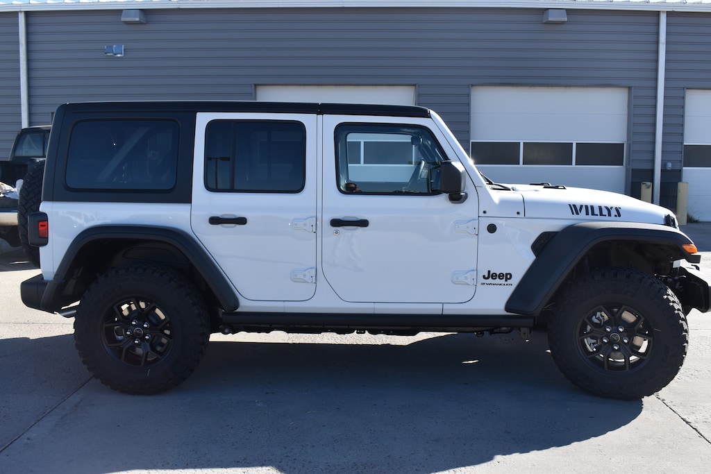 New 2026 Jeep Wrangler 4-DOOR WILLYS Sport Utility