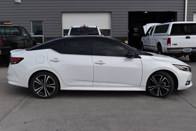2022 Nissan Sentra SR photo 4