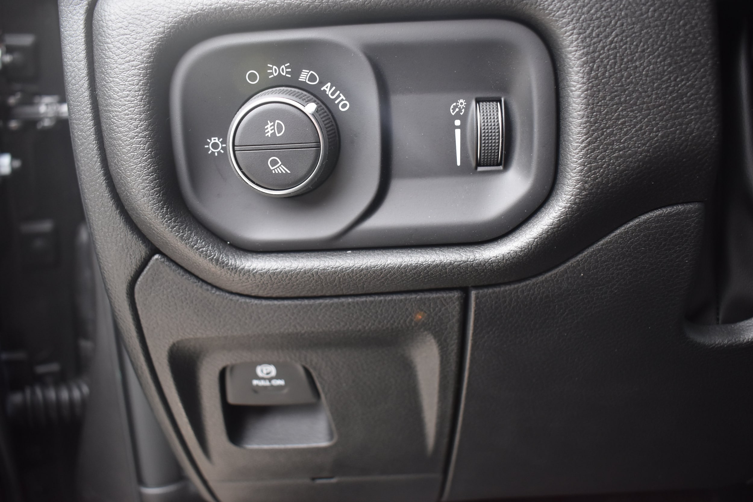 2026 RAM 1500 Warlock - Photo 24