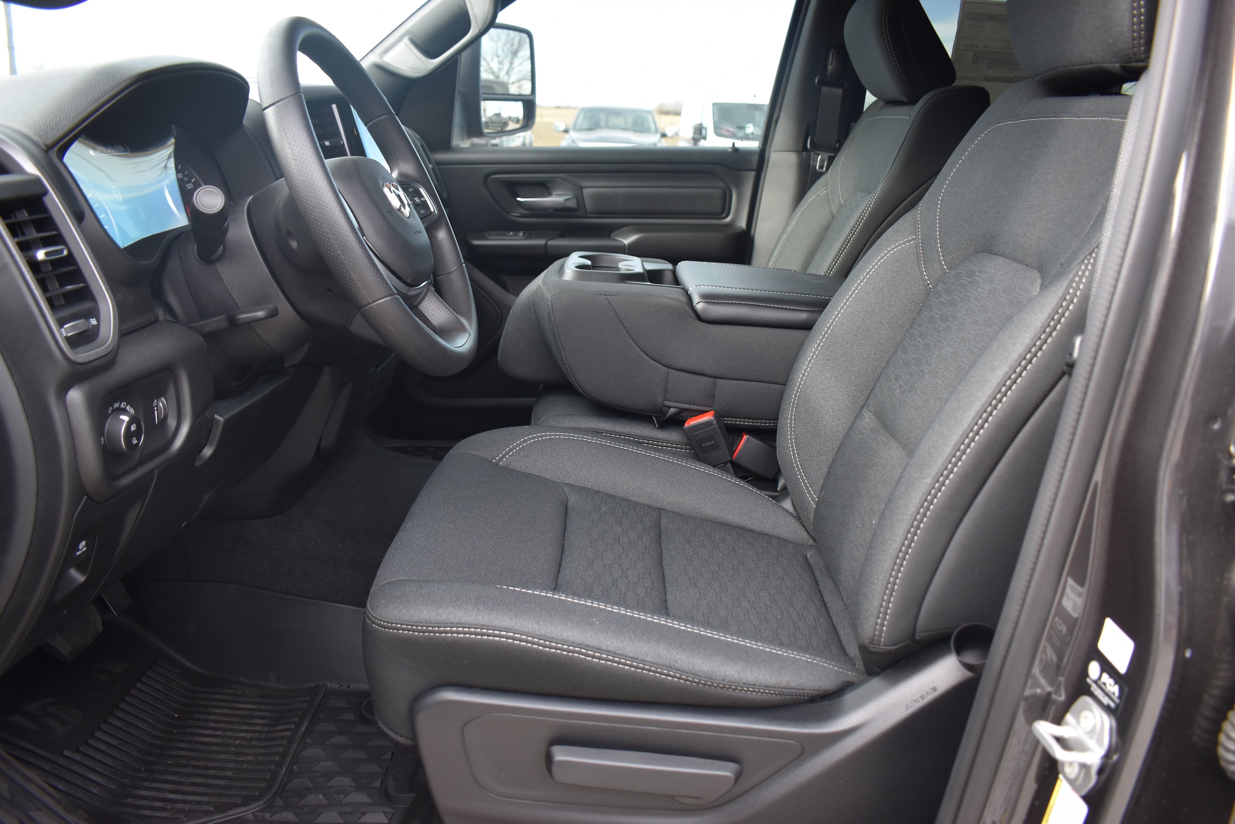 2026 RAM 1500 Warlock - Photo 16