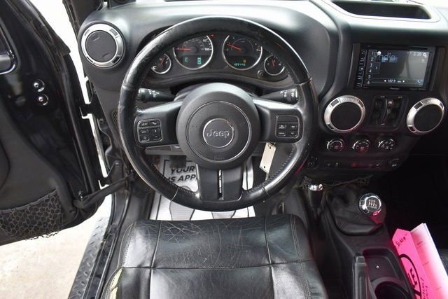 2012 Jeep Wrangler Unlimited Sahara - Photo 17