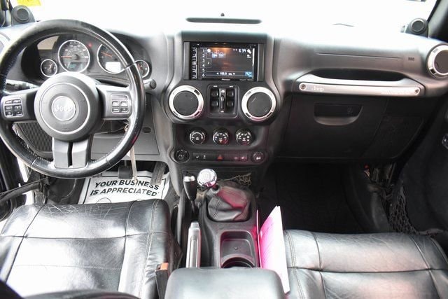 2012 Jeep Wrangler Unlimited Sahara - Photo 19