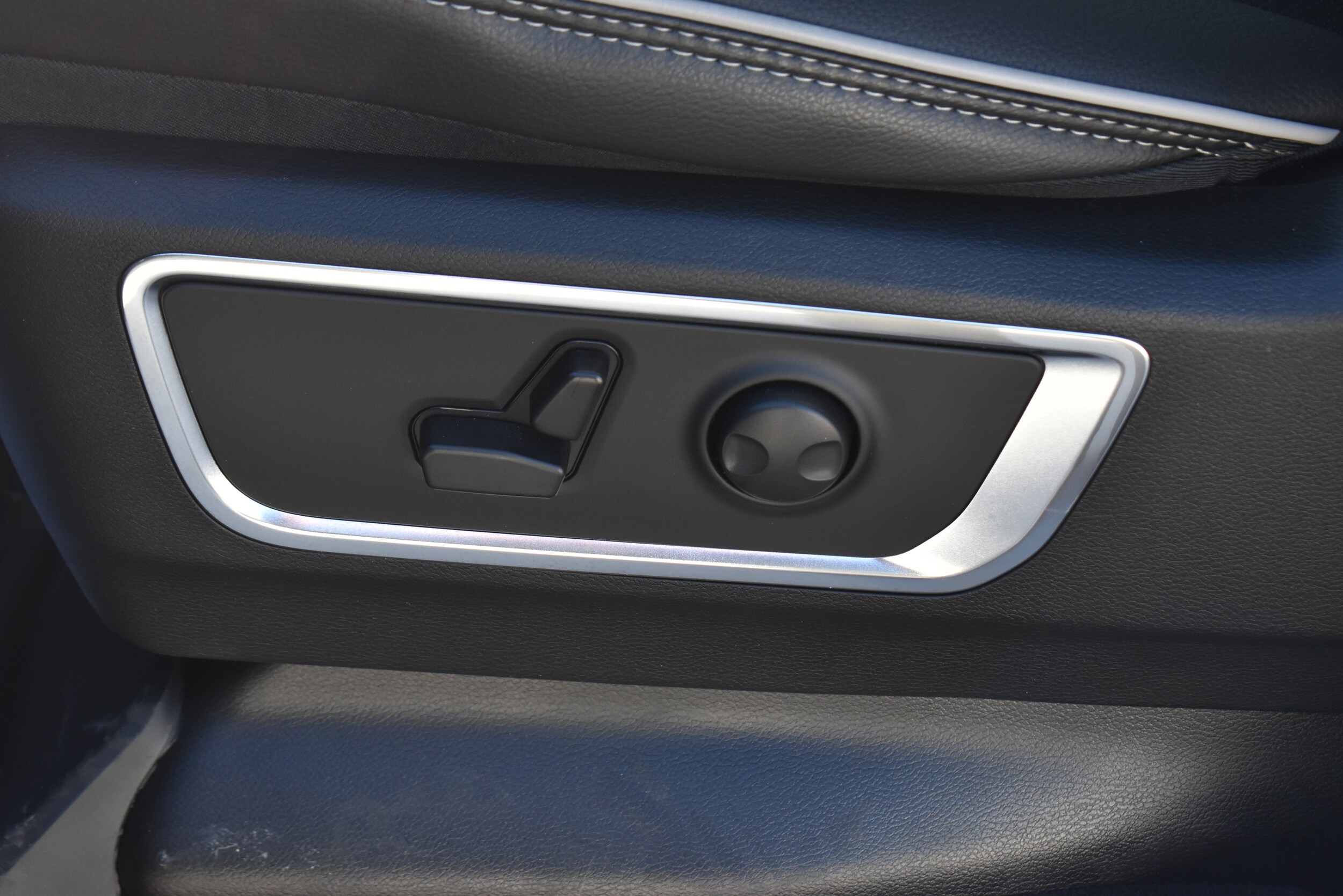 2026 RAM 1500 Laramie - Photo 17