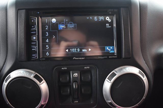 2012 Jeep Wrangler Unlimited Sahara - Photo 28