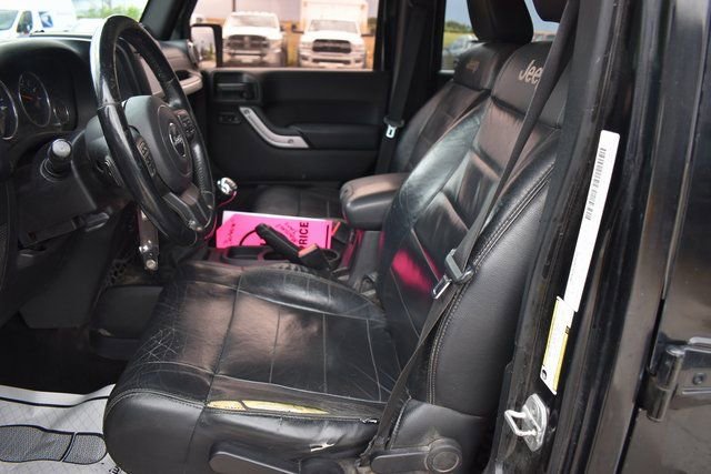 2012 Jeep Wrangler Unlimited Sahara - Photo 15