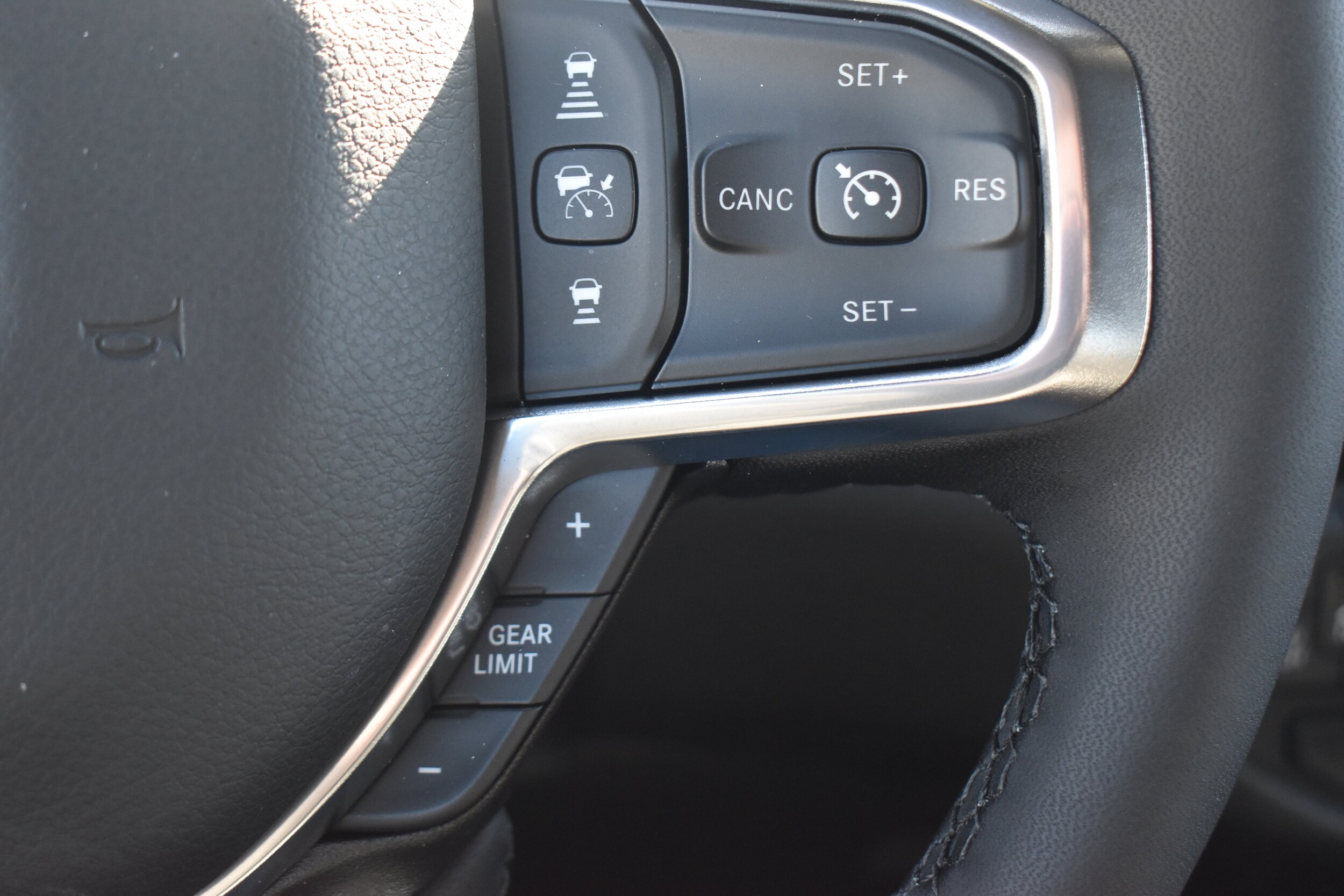 2026 RAM 1500 Laramie - Photo 26
