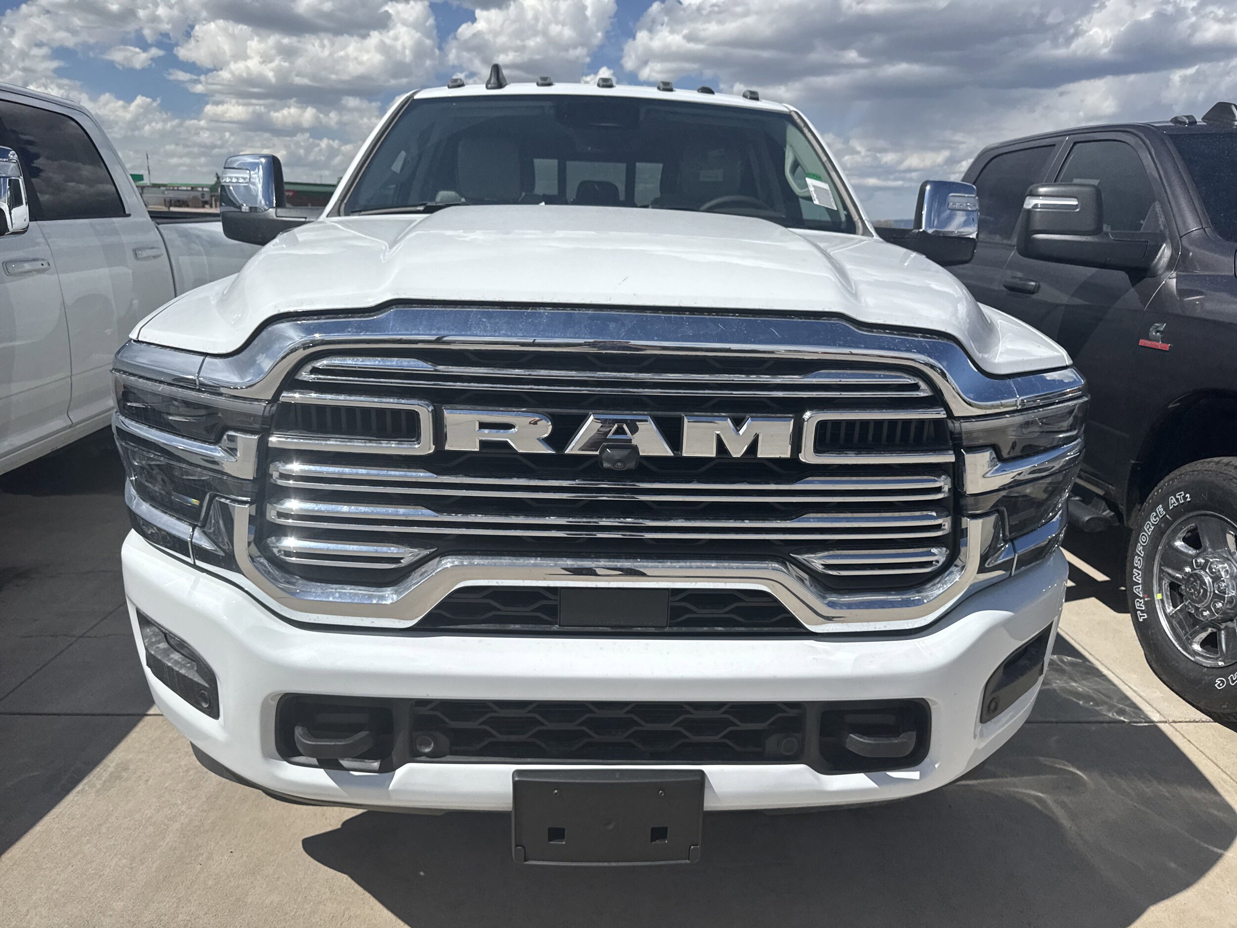 2025 Ram 2500 Laramie photo 2