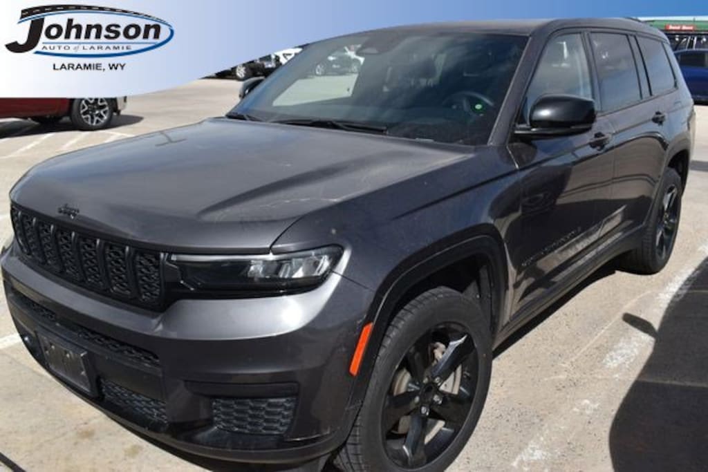 Used 2023 Jeep Grand Cherokee Altitude SUV