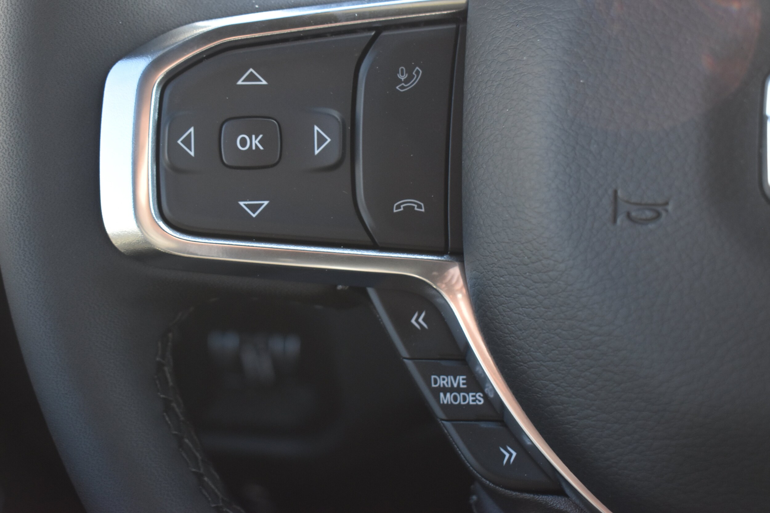 2026 RAM 1500 Laramie - Photo 25
