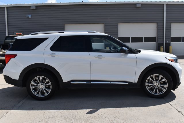 2023 Ford Explorer Limited photo 2