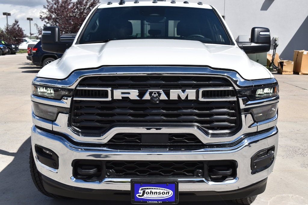 New 2026 Ram 2500 TRADESMAN CREW CAB 4X4 8' BOX Pickup