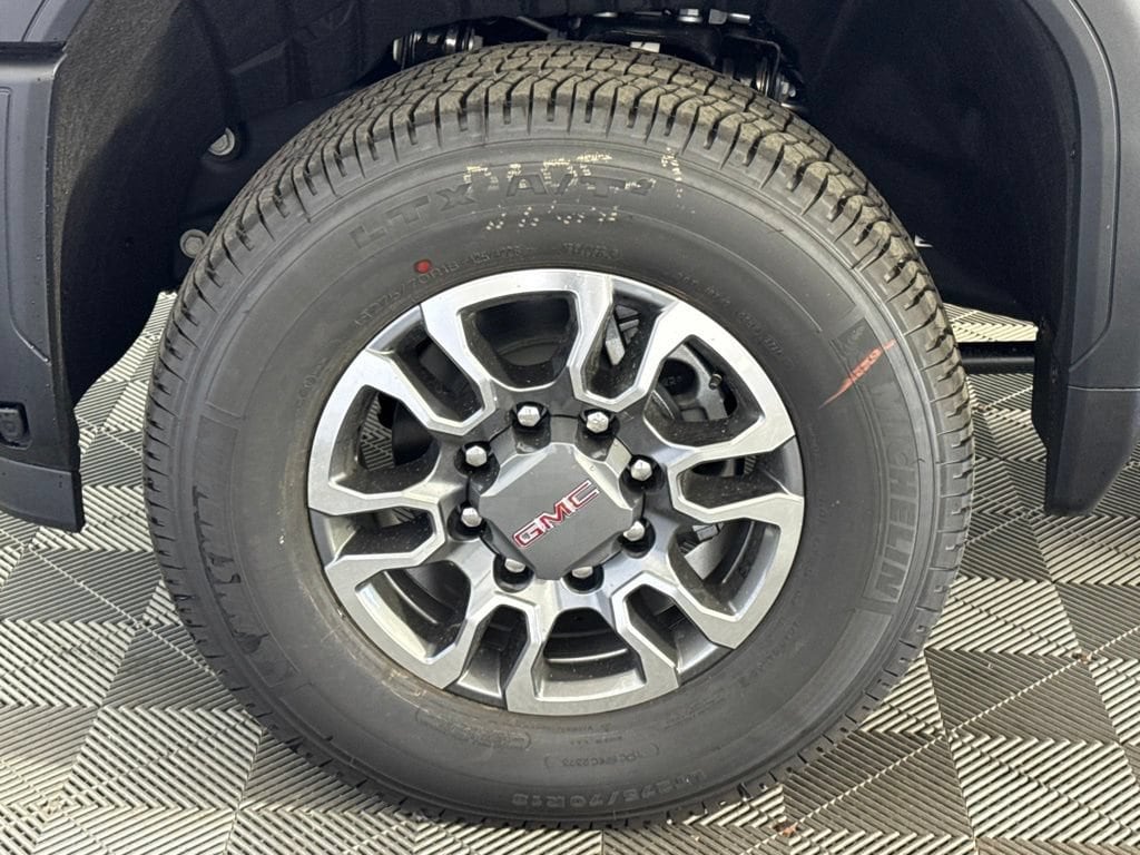 2026 GMC Sierra 3500HD Pro - Photo 13