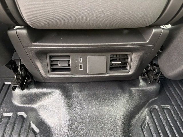 2026 GMC Sierra 3500 Chassis Cab Pro - Photo 19