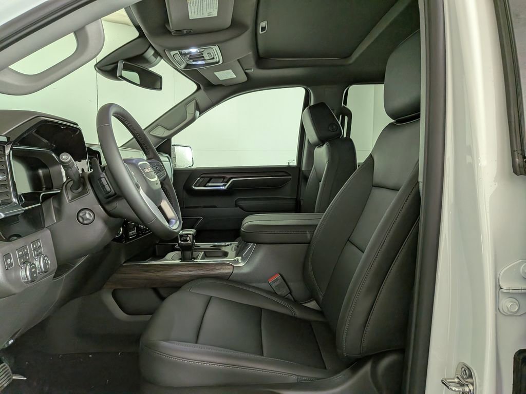 2026 GMC Sierra 1500 SLT - Photo 14