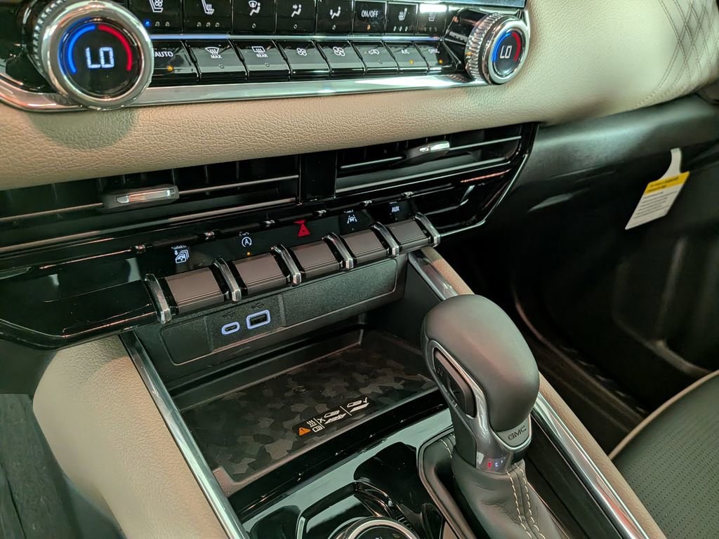 2026 GMC Canyon Denali - Photo 25