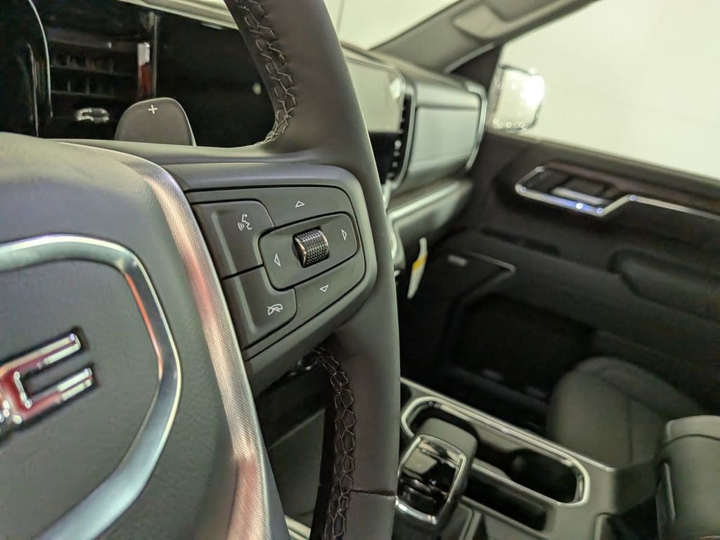 2026 GMC Sierra 1500 SLT - Photo 19