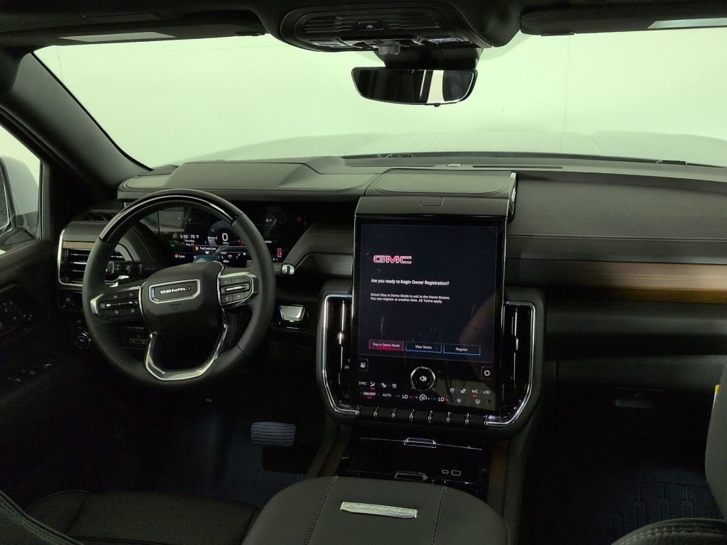 2026 GMC Yukon Denali - Photo 12