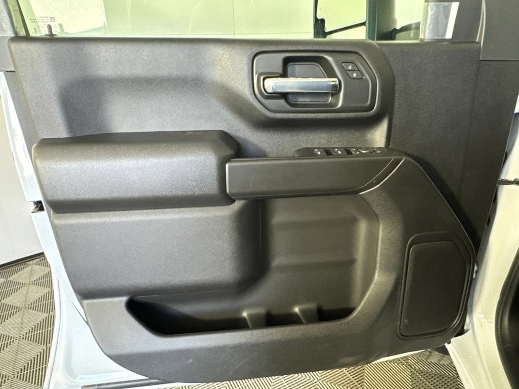 2026 GMC Sierra 3500HD Pro - Photo 29