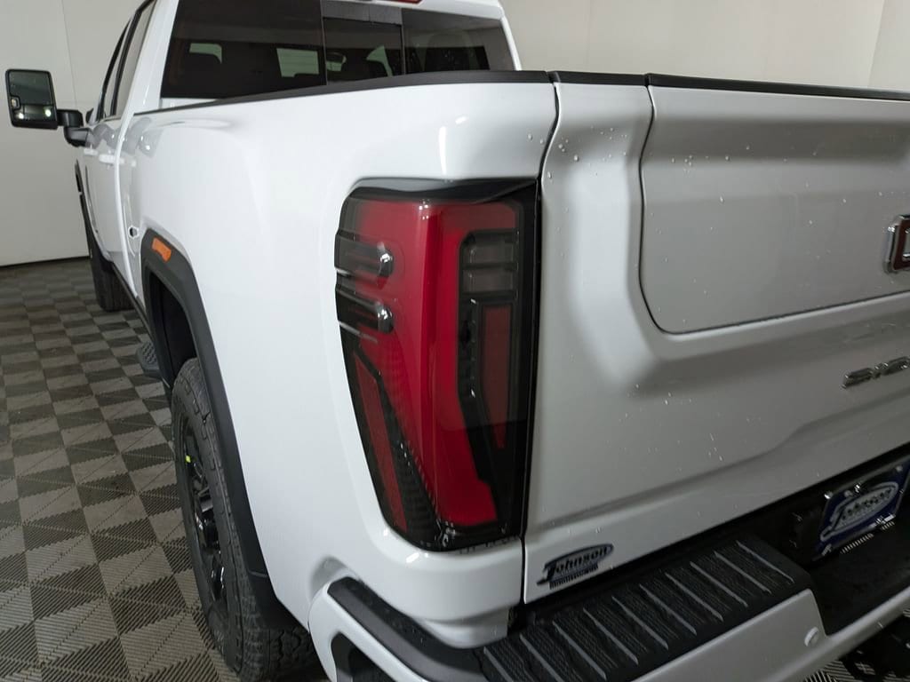 2026 GMC Sierra 2500HD AT4 - Photo 11