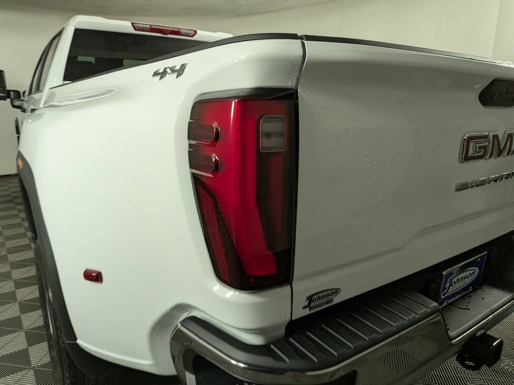 2026 GMC Sierra 3500HD Pro - Photo 10