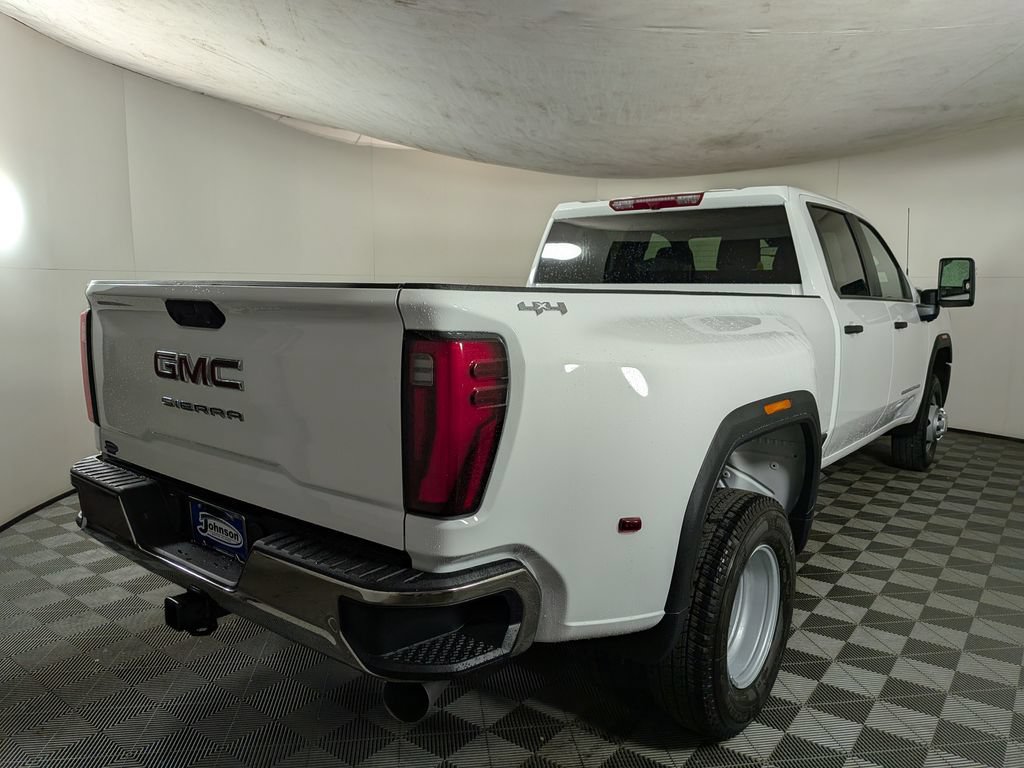 2026 GMC Sierra 3500HD Pro - Photo 7