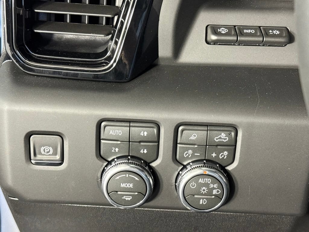2026 GMC Sierra 3500HD AT4 - Photo 21