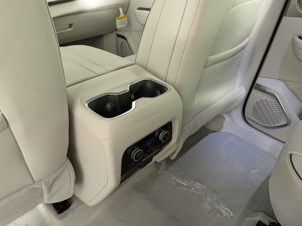 2026 Buick Enclave Avenir - Photo 33