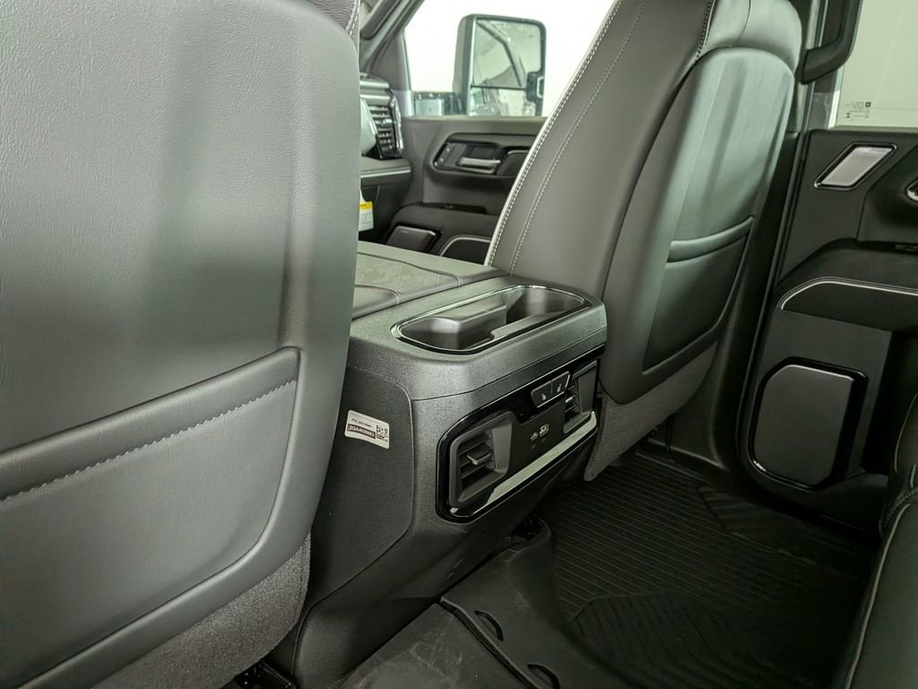 2026 GMC Sierra 2500HD AT4X - Photo 35