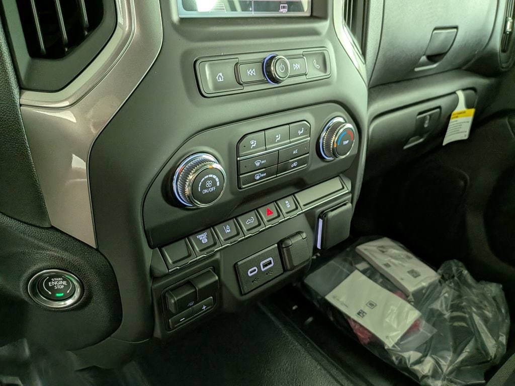 2026 GMC Sierra 3500HD Pro - Photo 20