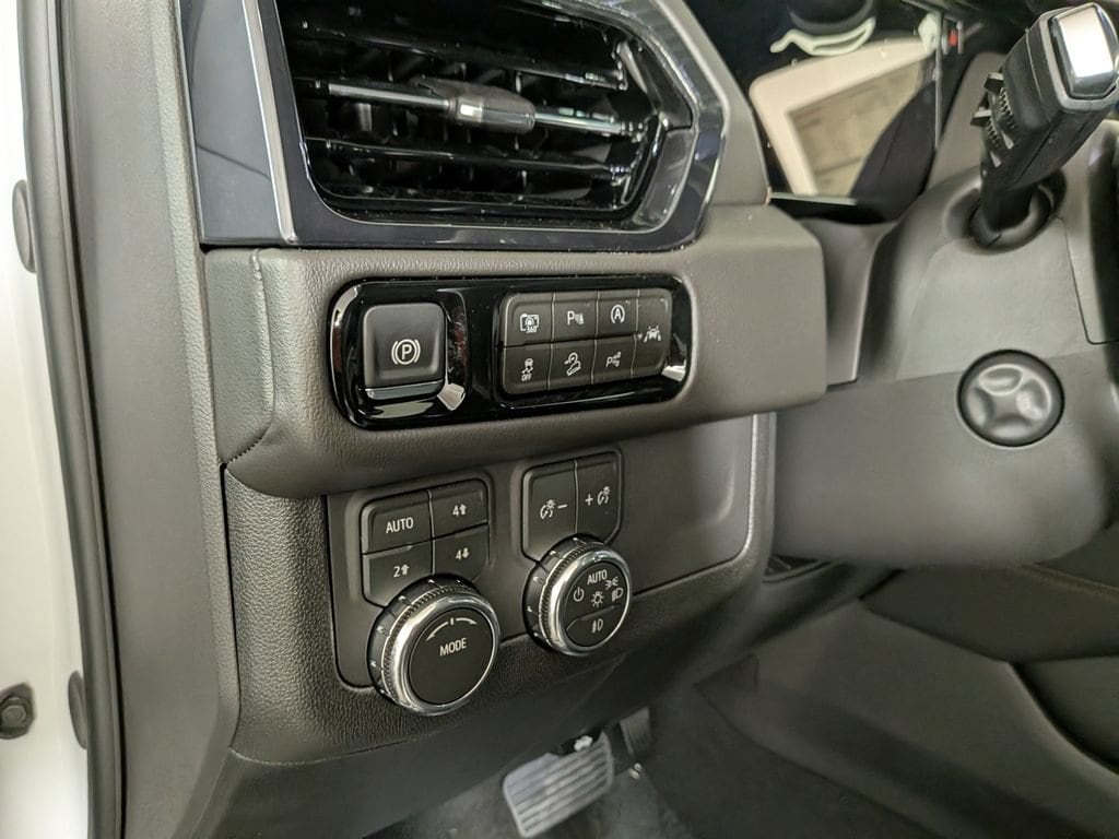 2026 GMC Yukon AT4 - Photo 20