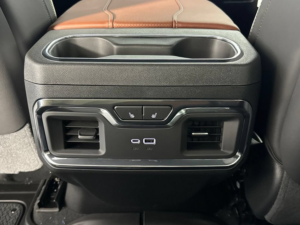 2026 GMC Sierra 3500HD Denali Ultimate - Photo 32
