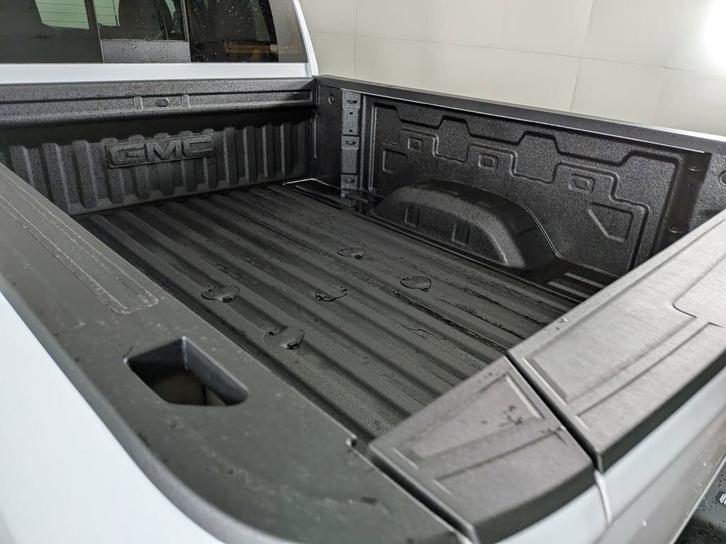 2026 GMC Sierra 2500HD AT4 - Photo 9