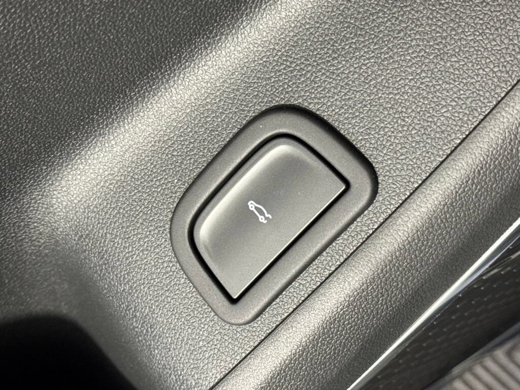 2027 GMC Acadia Denali Ultimate - Photo 28