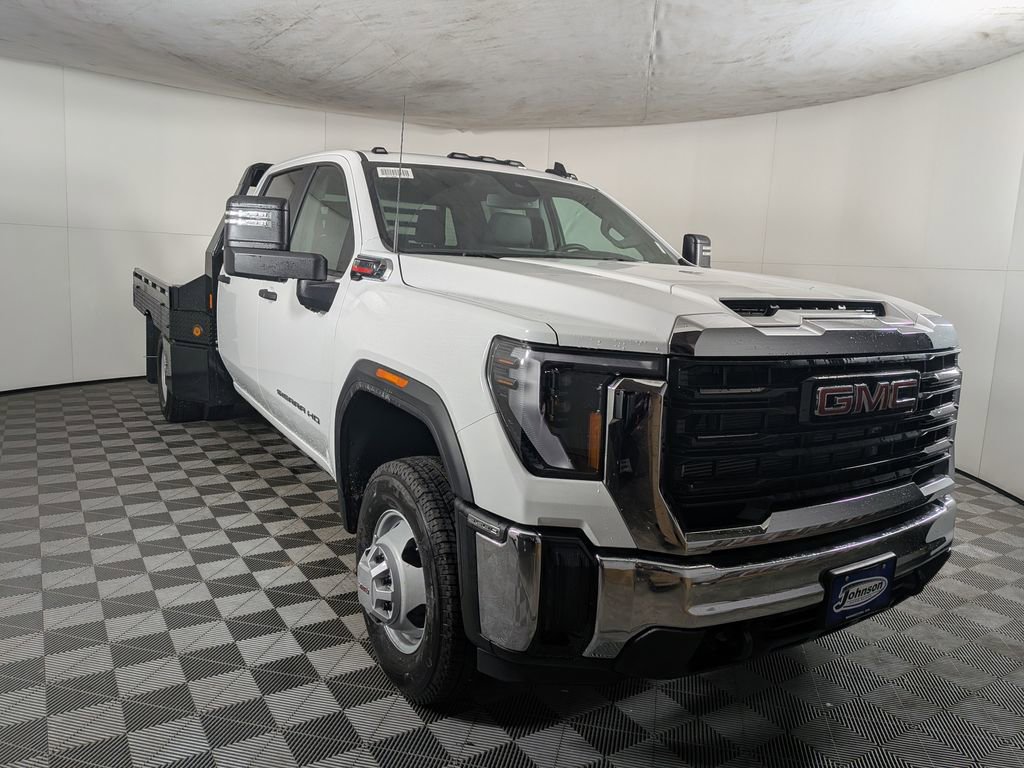 2025 GMC Sierra 3500 Chassis Cab Pro - Photo 5