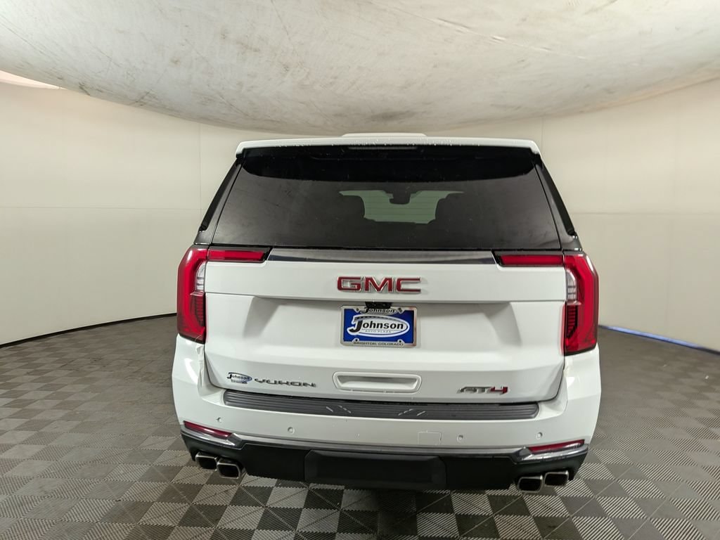 2026 GMC Yukon AT4 - Photo 8