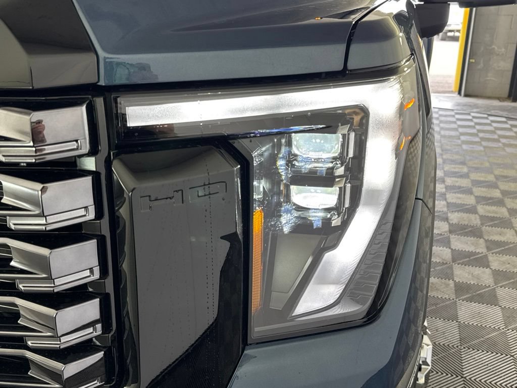 2026 GMC Sierra 3500HD Denali Ultimate - Photo 37