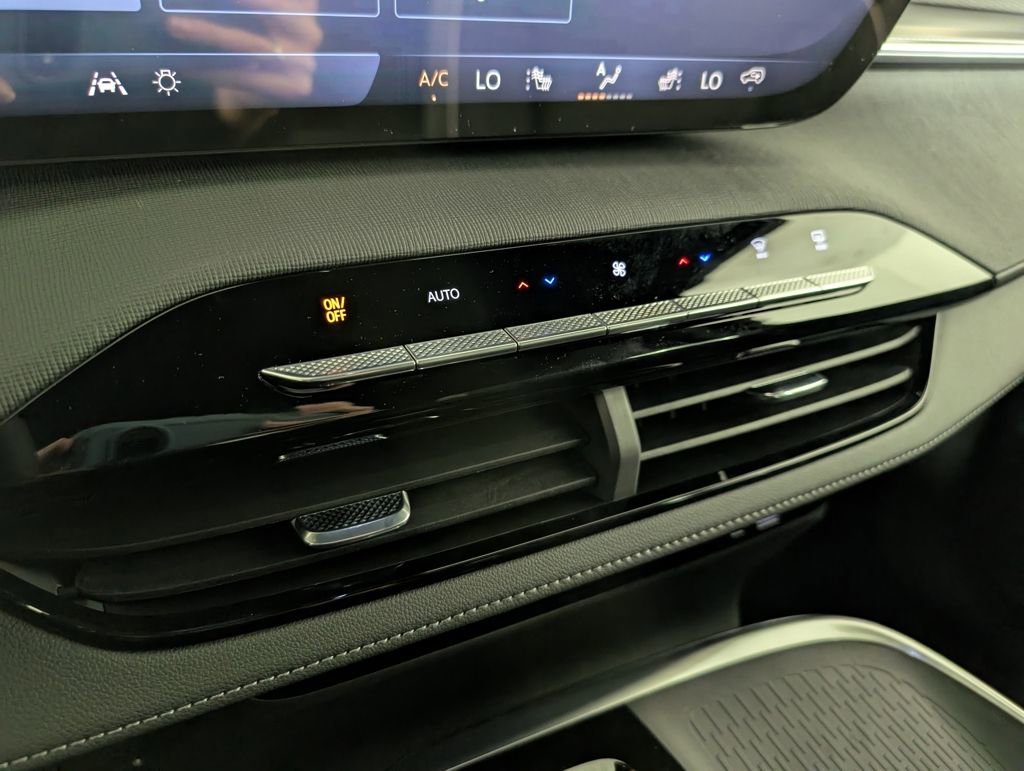 2026 Buick Enclave Sport Touring - Photo 26