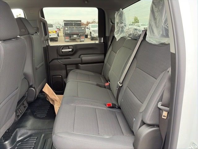 2026 GMC Sierra 3500 Chassis Cab Pro - Photo 18