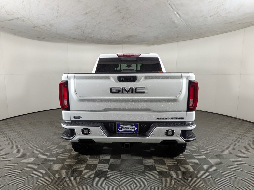 2026 GMC Sierra 1500 AT4 - Photo 8