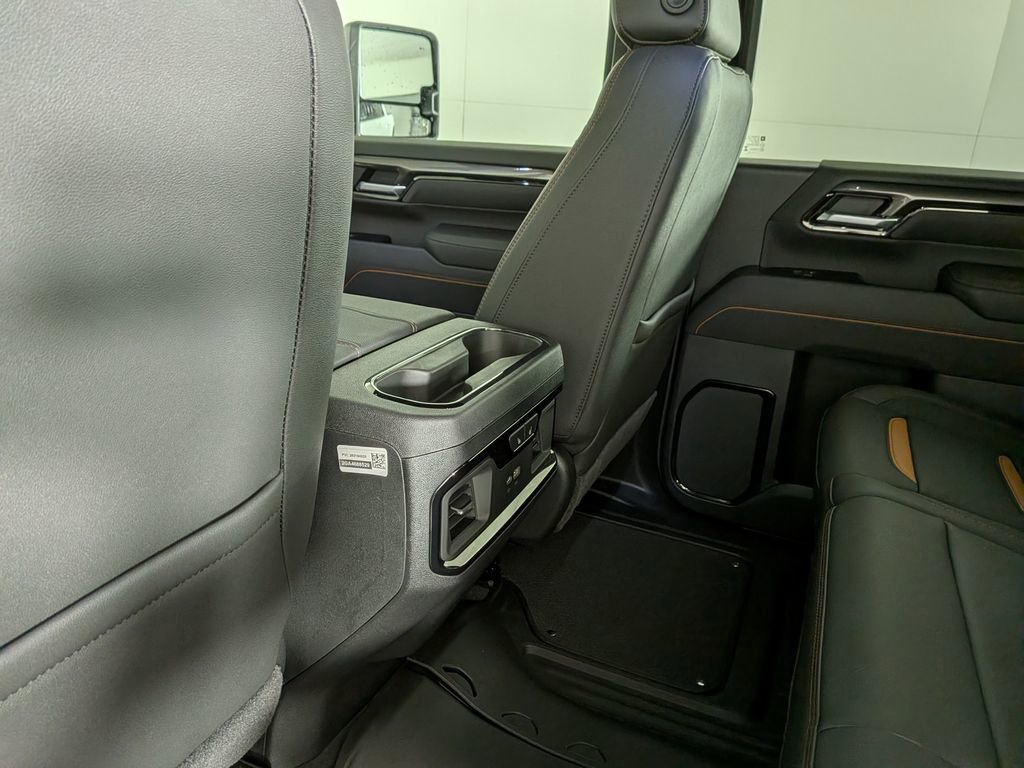 2026 GMC Sierra 2500HD AT4 - Photo 32