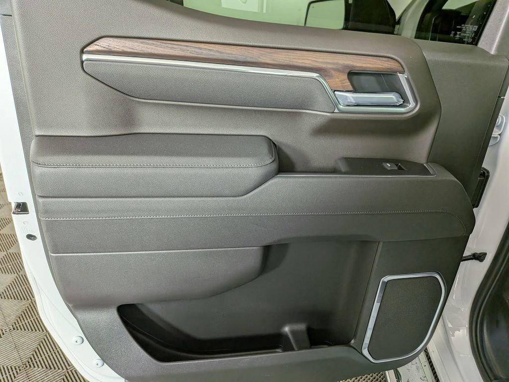 2026 GMC Sierra 1500 SLT - Photo 28