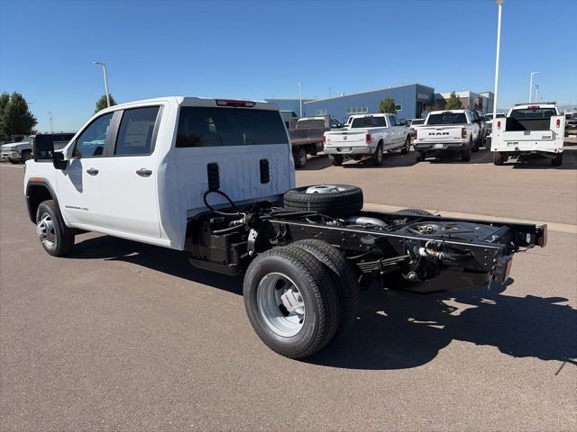2026 GMC Sierra 3500 Chassis Cab Pro - Photo 7